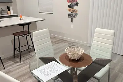 Image de New Holiday Retreat in Merced • Minutes to Uc Merced • Gateway to Yosemite