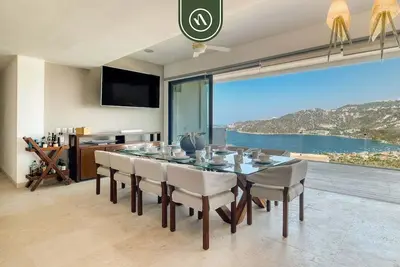Image de Luxury 4 Br Condo - Amazing Bay View - Pool