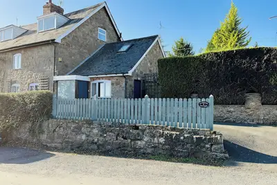 Image de Bumble Bee At 2 Clematis Cottage, pet friendly in Clee Hill