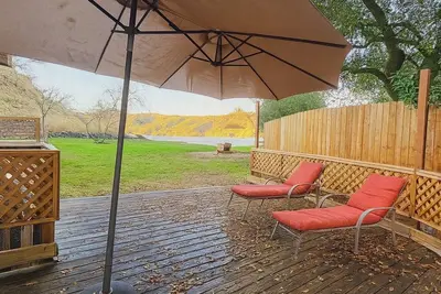 Image de Lakefront Escape with Views