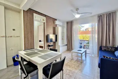 Image de Sr Mediterraneo 1 Bdr Playa de la Carihuela Beach