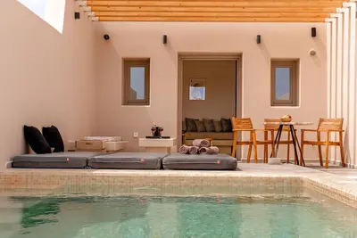 Image de Santorini - Villa - Sleeps 5 - Pool - Parking