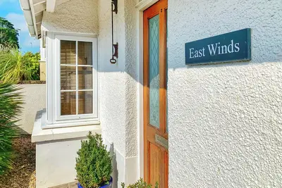 Image de 4 chambres à coucher à Salcombe