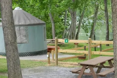 Image de Beautiful Waterfront Yurt for Rent near Washington Dc, Virginia