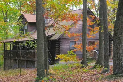 Image de Spacious and Rustic Cabin Rental in the Woods near Catoctin Mountain Park, Maryland