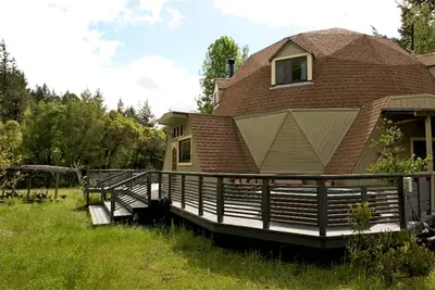 Image de Unique Dome with Hot Tub for a Family Getaway in Philo, California