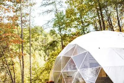 Image de Pristine Dome Rental for Cool Tennessee Vacation Spots