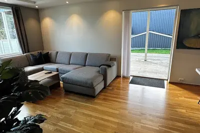 Image de Appartement lumineux avec terrasse et jardin