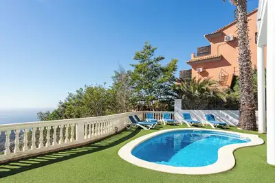 Image de Villa « Blanca Amazing Views » avec vue sur mer, Wi-Fi et climatisation