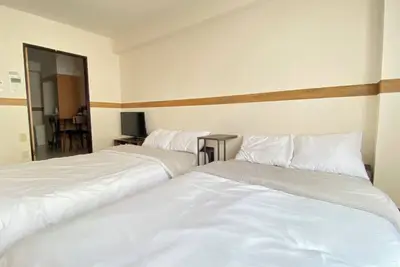 Image de 30sec walk to Tsutenkaku/1 stop to Namba Sta. /Ah58