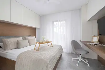 Image de Meteorologow 17 Katowice | Elegant Apartment with Parking and Air Conditioning | Balcony