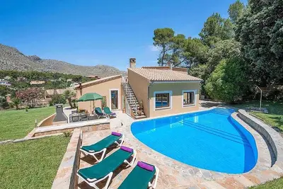 Image de Beachside Can Botana | Cala San Vicente | Stylish retreat steps from Cala.