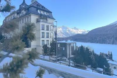 Image de James Tasm04 - exceptional apartment with lake view downtown Sankt Moritz