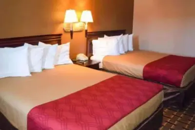 Image de Convenient Queen Room for Families or Couples – Affordable Rates, Great Location