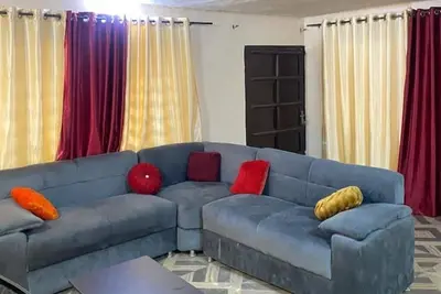 Image de Cosy 2-Bedroom Furnished Apartment – Your Home in Ibadan