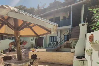 Image de Low Green House