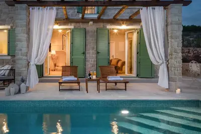 Image de Villa Kalista - Trois Chambres Villa, Couchages 6
