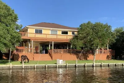 Image de Bayfront home in peaceful & beautiful Carova