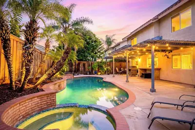 Image de Peaceful and Private Pool Home near Wine Country