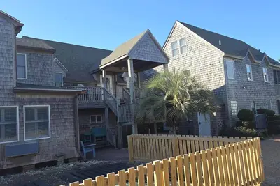 Image de Cv7a:  North Point A