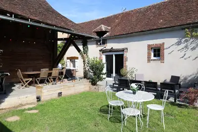 Image de Longère L'Arche de Noé\nJacuzzi, Balnéo, cheminée et nature