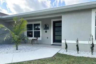 Image de Special Invitation - 2. 6 mi to Wec - Pets Welcome