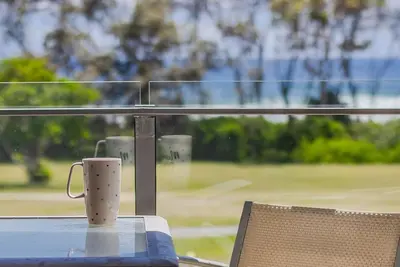 Image de Ocean Views at Acacia - Beachfront Apartment