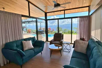 Image de Stunning Private Retreat with Pool & Office — Perfect for Relaxation