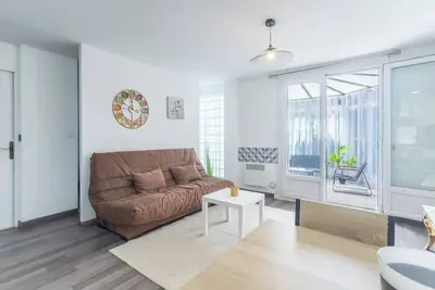 Image de Appartement T2 - Parking Privé - Petit bois Luzien