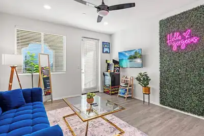 Image de Newly Remodeled 3br Apt + Mins to Disney & Arcade