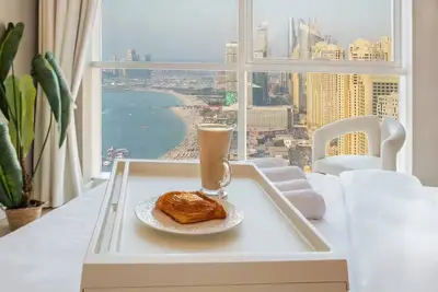 Image de 2-bedroom apartment in charming Dubai with cool Ac and fitness room