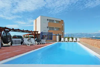 Image de Superbe appartement à Nin avec Wi-Fi