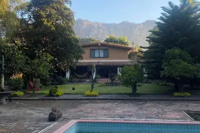 Image de Mexican Adobe House \"Buiz\".