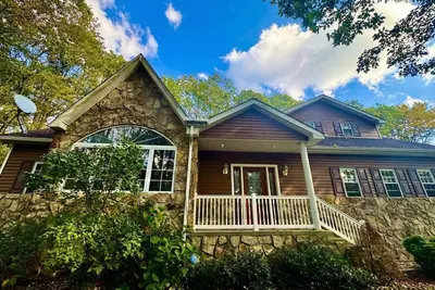 Image de Mountain Retreat near Resorts, Distilleries, Indian Lake Flight 93 wedding venue