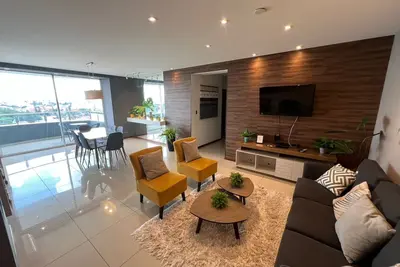 Image de Alba: 3-bedroom wide and elegant apartment