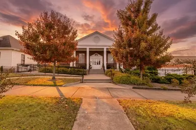 Image de Updated 1br in East Nash-Historic Church Building