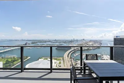 Image de Oceanview Vibes Spacious 3br Downtown Sleeps 8