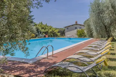Image de Elegant villa with pool and garden, 10 km from Lucca and around 40 minutes from the Versilia coast