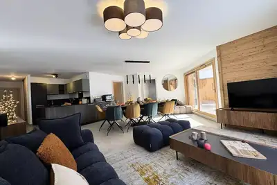 Image de 5 Pièces pour 10 Personnes