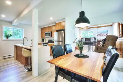 Image de Forest Retreat | Monthly Rental 2br + 2ba