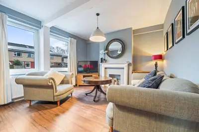 Image de 3 Bedroom Home • Sleeps 6 • Free Parking • York