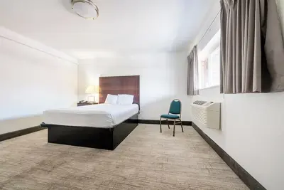 Image de Affordable Stay! 2 Rooms Near the Laurelhurst Park