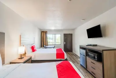 Image de 3 Rooms Ready w/ 2 Queen Beds Near Meyer Park – Pet-Friendly