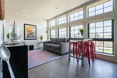 Image de Italian Village Flat - Short North - Free Parking