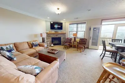 Image de New! Black Bear 26 - Six Bedroom Townhome