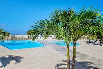 Image de Orient Bay Pearl By Love, Évasion en bord de mer