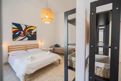 Image de Living Simply