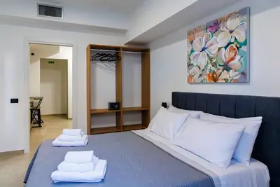 Image de Appartement 'Mini - P1' avec balcon, Wi-Fi et climatisation