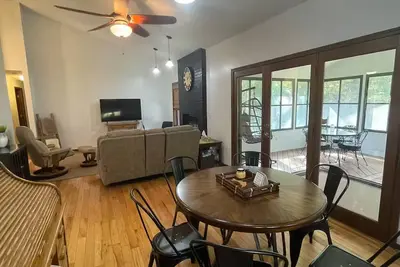 Image de Quiet and Cozy Family Home, 3 beds, 2 baths