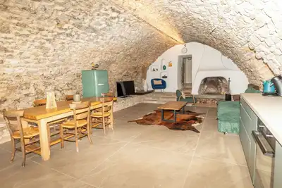 Image de Gîte de campagne au cœur du Larzac avec vue imprenable sur le Viaduc de Millau.